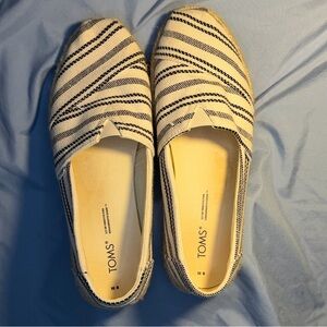 TOM'S Alpargeta Rope Natural Global Stripe Slip-On Canvas
Shoes-Size 8.5W